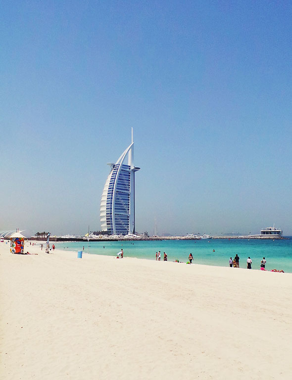 öffentlicher Strand nahe dem Burj Al Arab