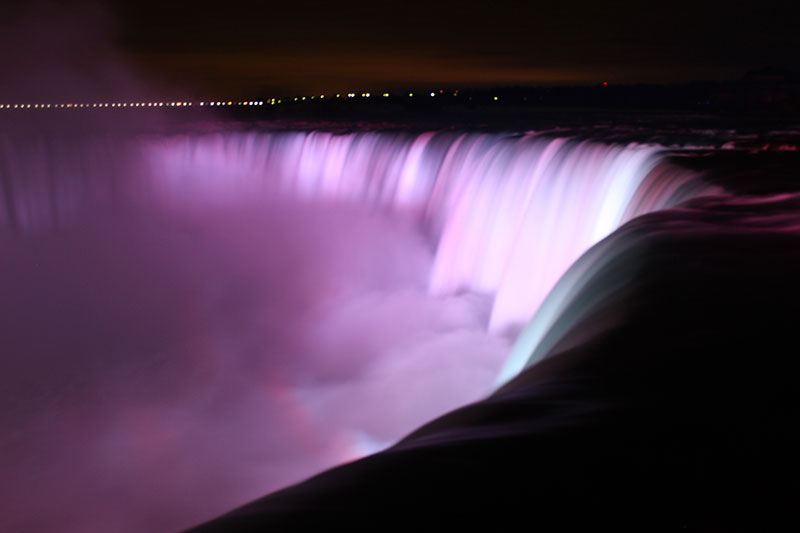 Niagarafalls night