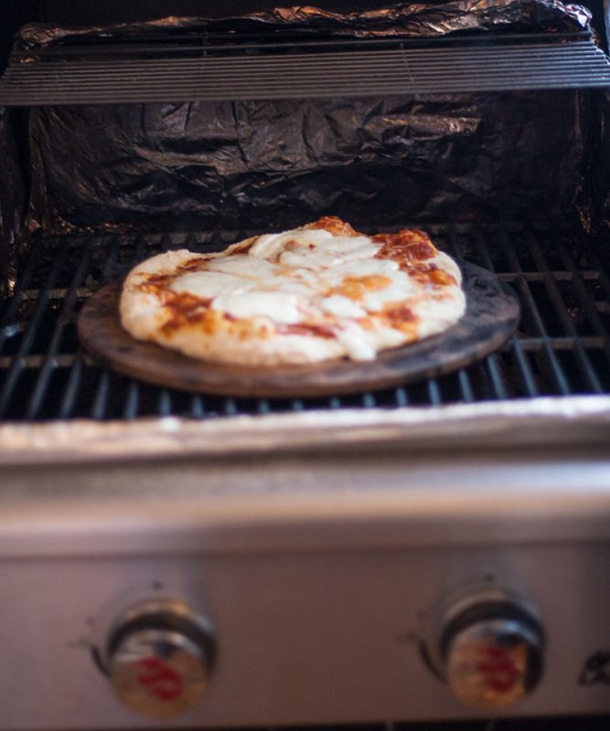 Ein einfaches Rezept für den weltbesten Pizzateig